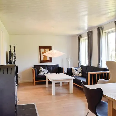 Feriehus Three Bedroom Holiday In Tranekar